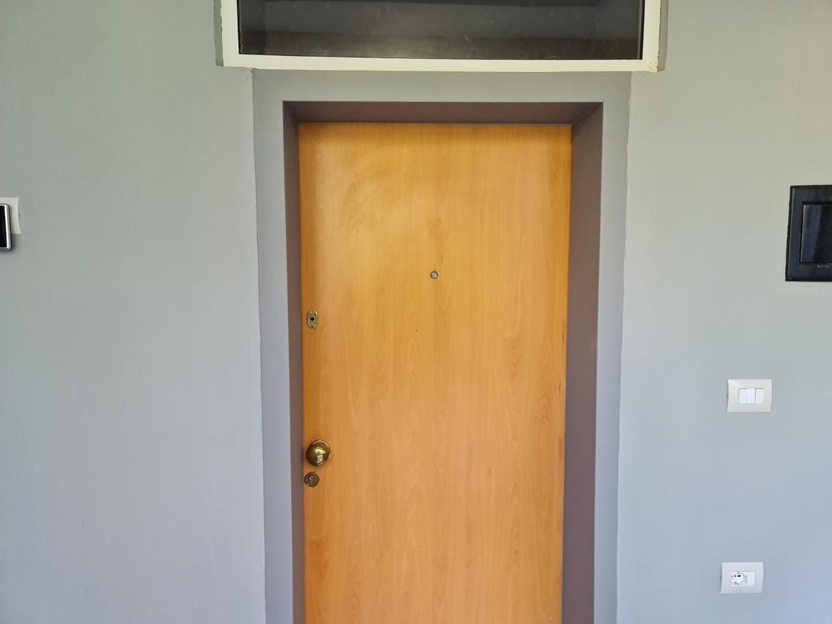 Jon'S Apartment ティラナ エクステリア 写真